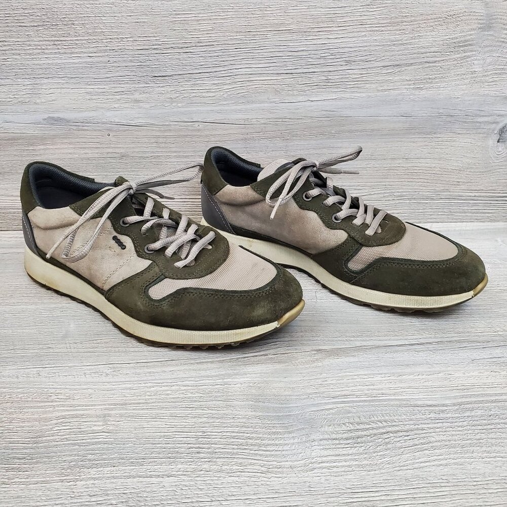 Ecco lace up sneakers in grape leaf/moon rock